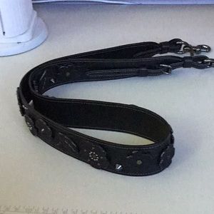 COACH BLACK TEA ROSE STRAP leather with gun metal